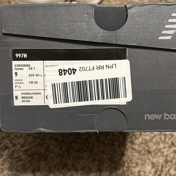 Women’s new balance 997H shoes - Picture 11 of 12